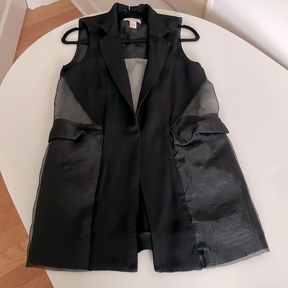 NWOT Black Sleeveless Blazer by H&M - Picture 3 of 9